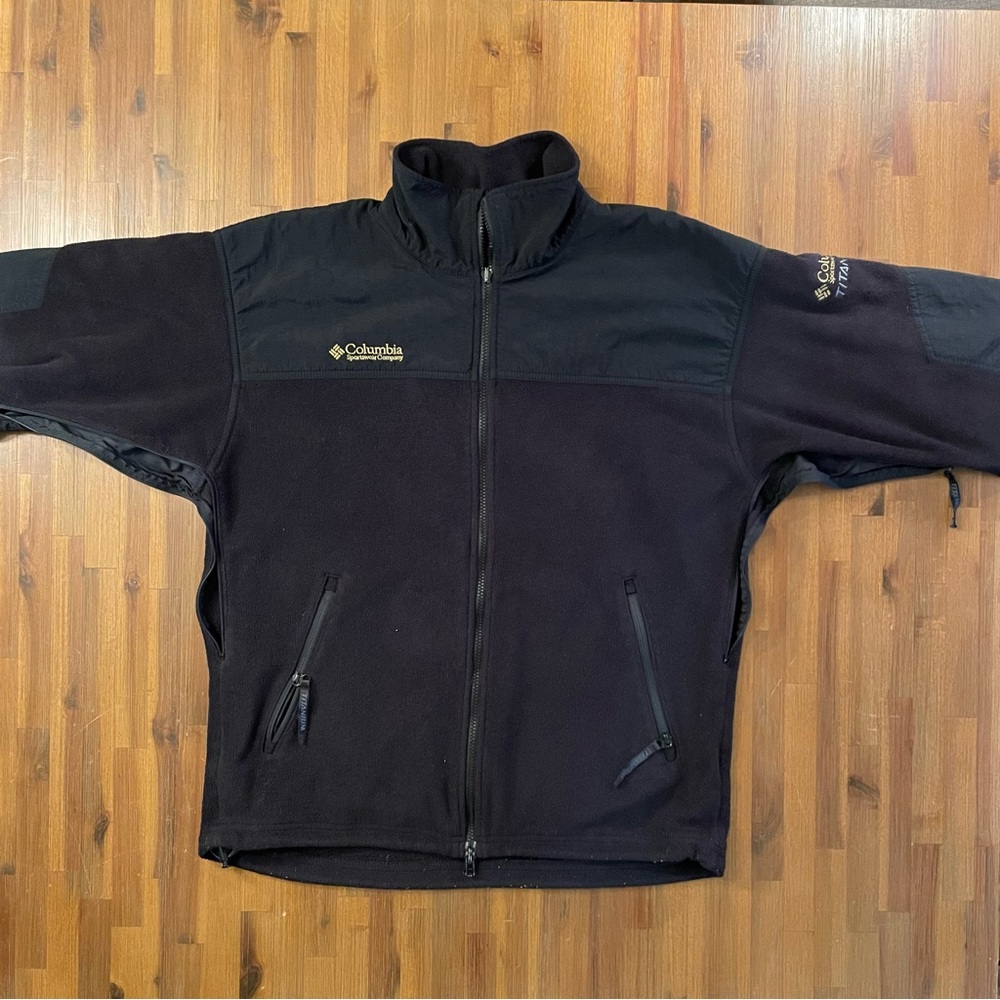Columbia titanium large black zip up fleece